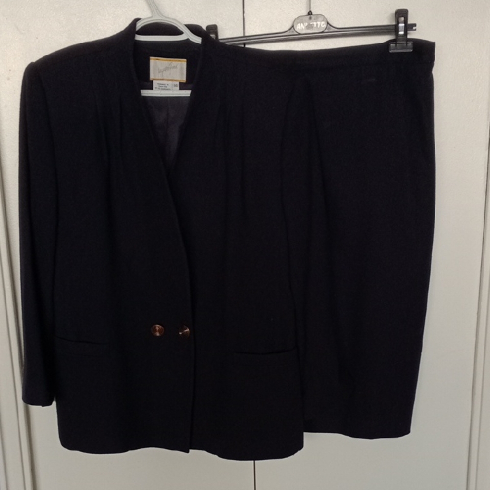 Vintage Pit To Pit 22.Jacqueline Ferrar Black Blue Skirt Set